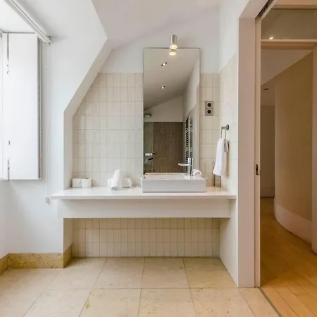 Modern In The Heart Of Alfama Apartment