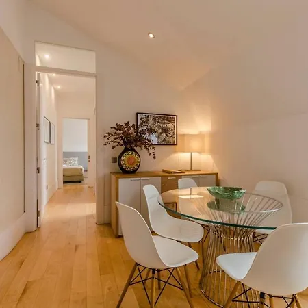 Modern In The Heart Of Alfama *